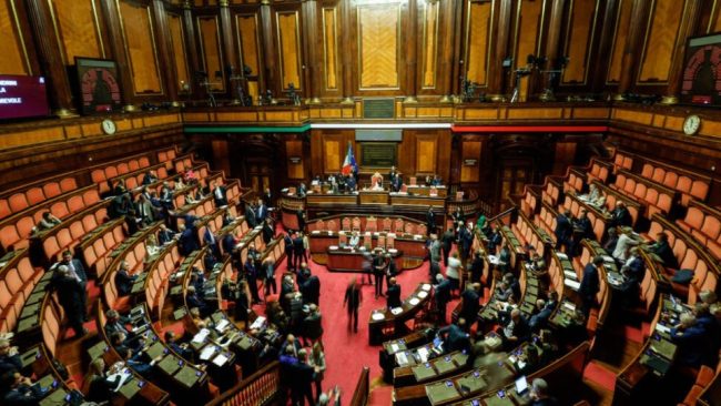 Ciclone Harry, la Camera approva la deroga sul Durc per gli aiuti