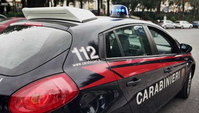 Mazzarino, furto in stazione di servizio: due arresti dopo il colpo