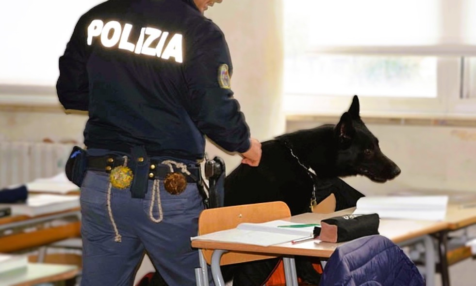 Controlli antidroga nelle scuole a Caltanissetta: sequestri e minori denunciati