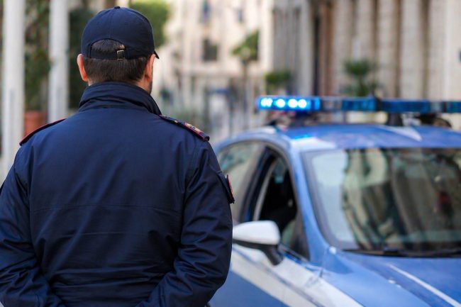 Sant’Agata di Militello, “Daspo urbano” per un giovane accusato di minacce, resistenza e incendio