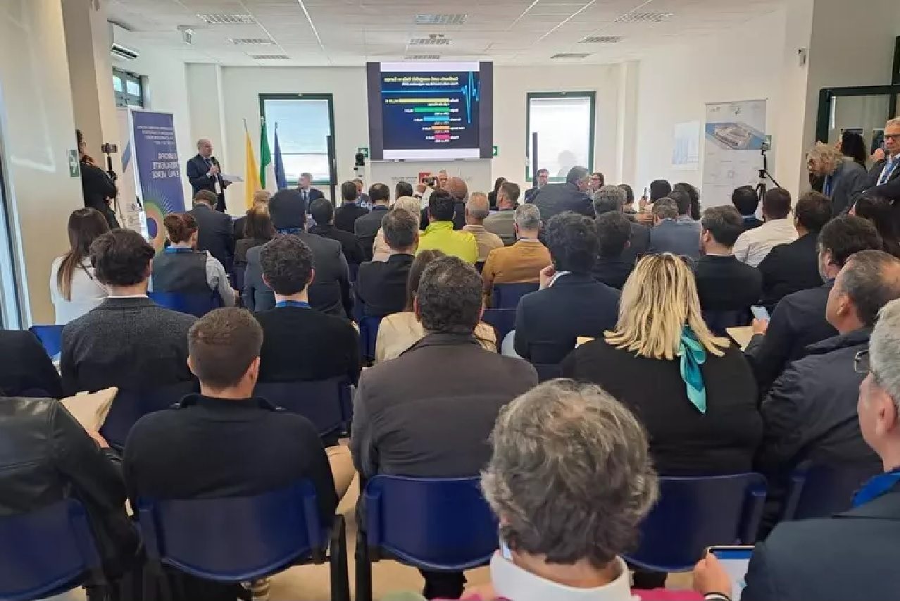 Il Mase incontra oltre 100 imprese per discutere l’incentivo di 262 milioni per l’autoproduzione di energie rinnovabili