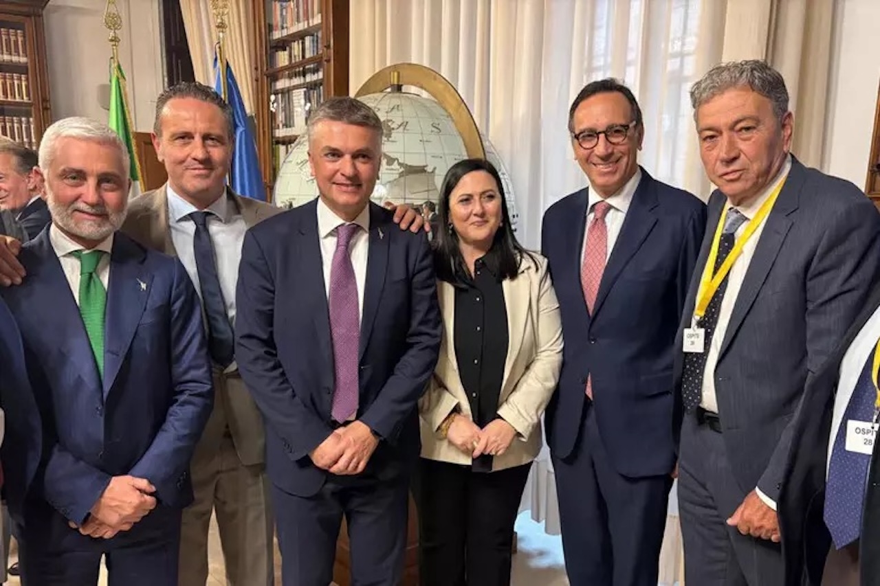 Trasportatori siciliani, intesa al Mit: scongiurato lo stop dei Tir nei porti