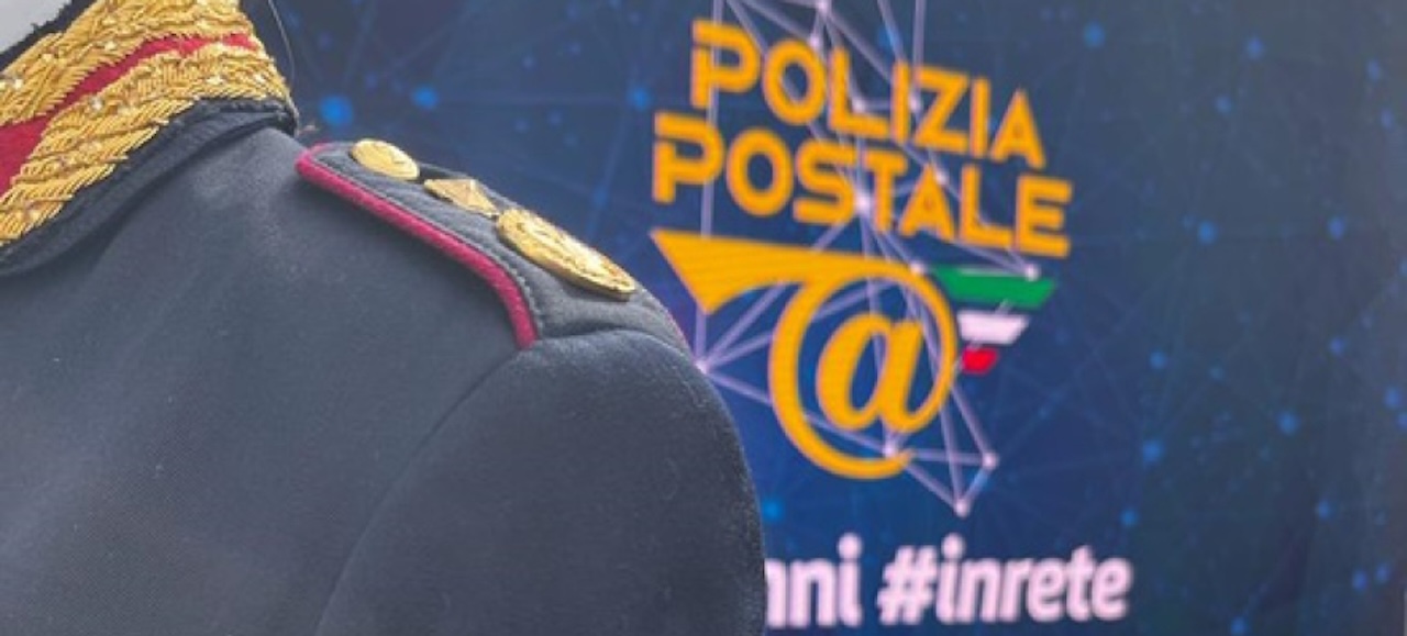 Chat a sfondo sessuale con ragazzina under 14: uno degli indagati sta a Catania