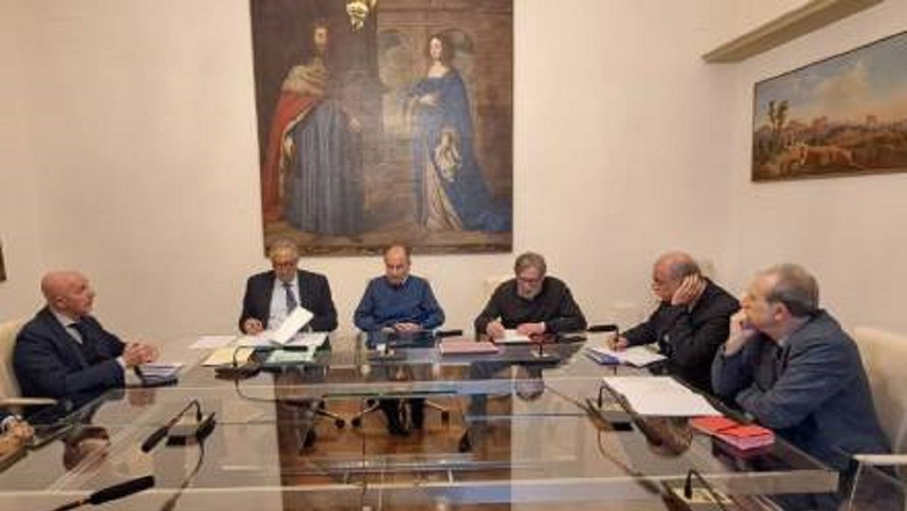 Stadio Renzo Barbera di Palermo: anche la Regione parteciperà ai finanziamenti in vista degli europei Stadio Renzo Barbera di Palermo: anche la Regione parteciperà ai finanziamenti in vista degli europei