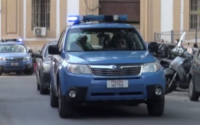 Palermo, arrestato giovane in possesso di stupefacenti