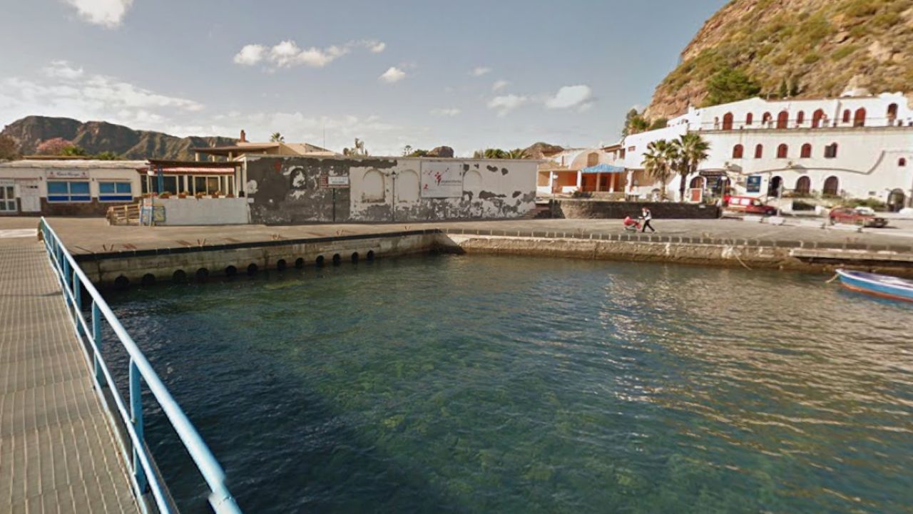 Vulcano, i porti di Levante e Ponente sono pronti a riaprire: terminati i lavori