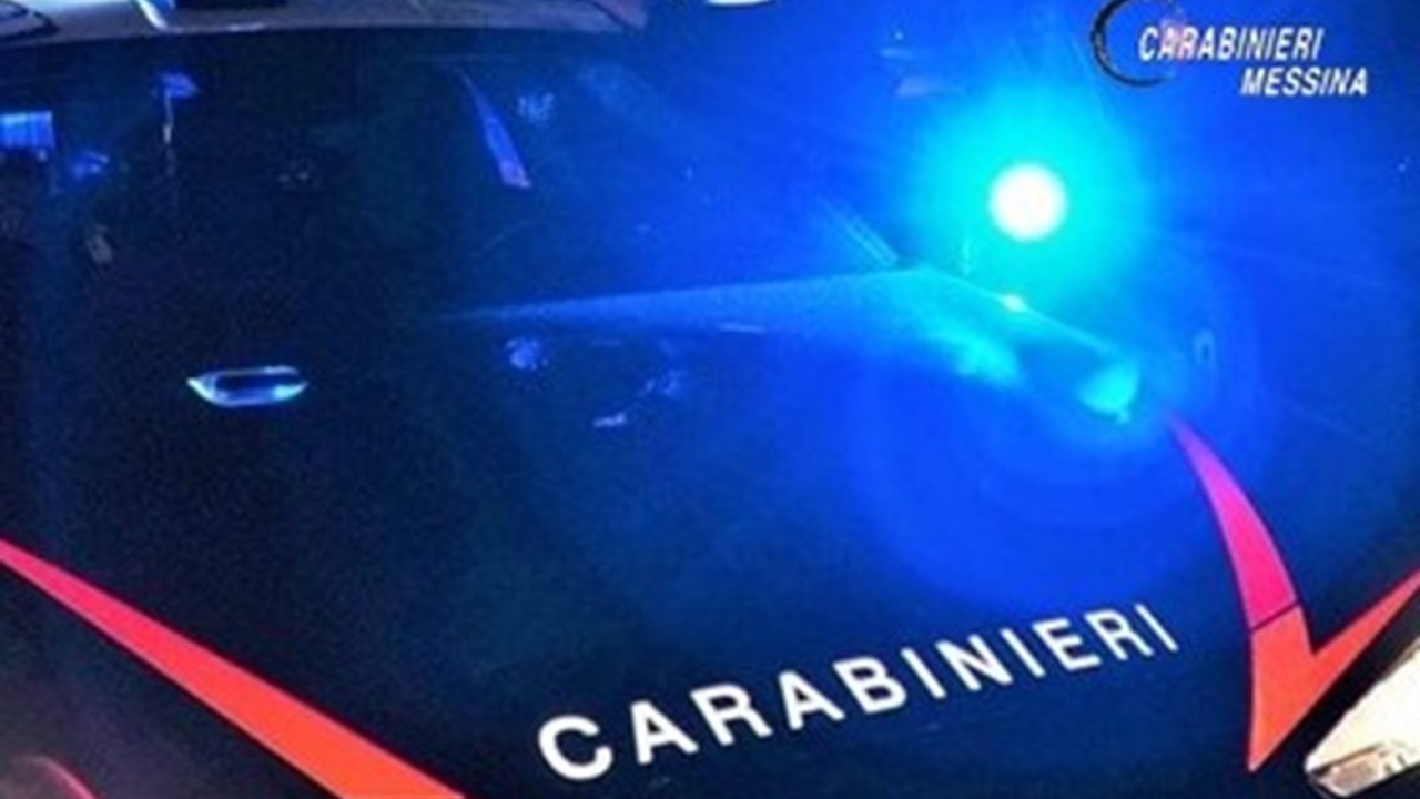Giardini Naxos, arrestato 21enne per droga: sequestrata cocaina, marijuana e 650 euro