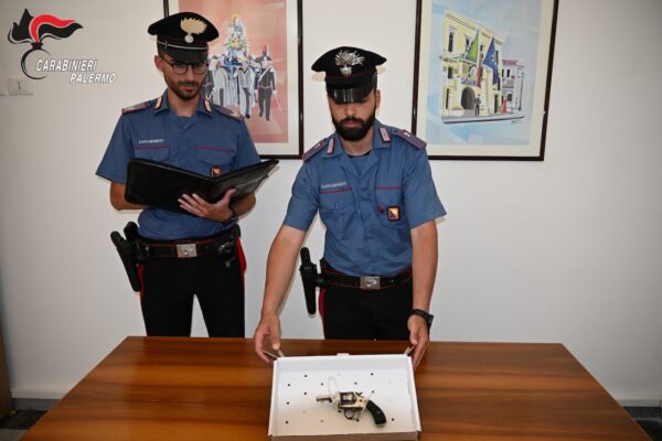 Palermo, arrestato il giovane che ha ferito alla testa una ragazza di 21 anni