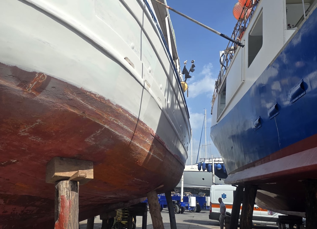 Infortunio sul lavoro in un cantiere navale di Riposto: ferito un uomo, indagini sulla dinamica