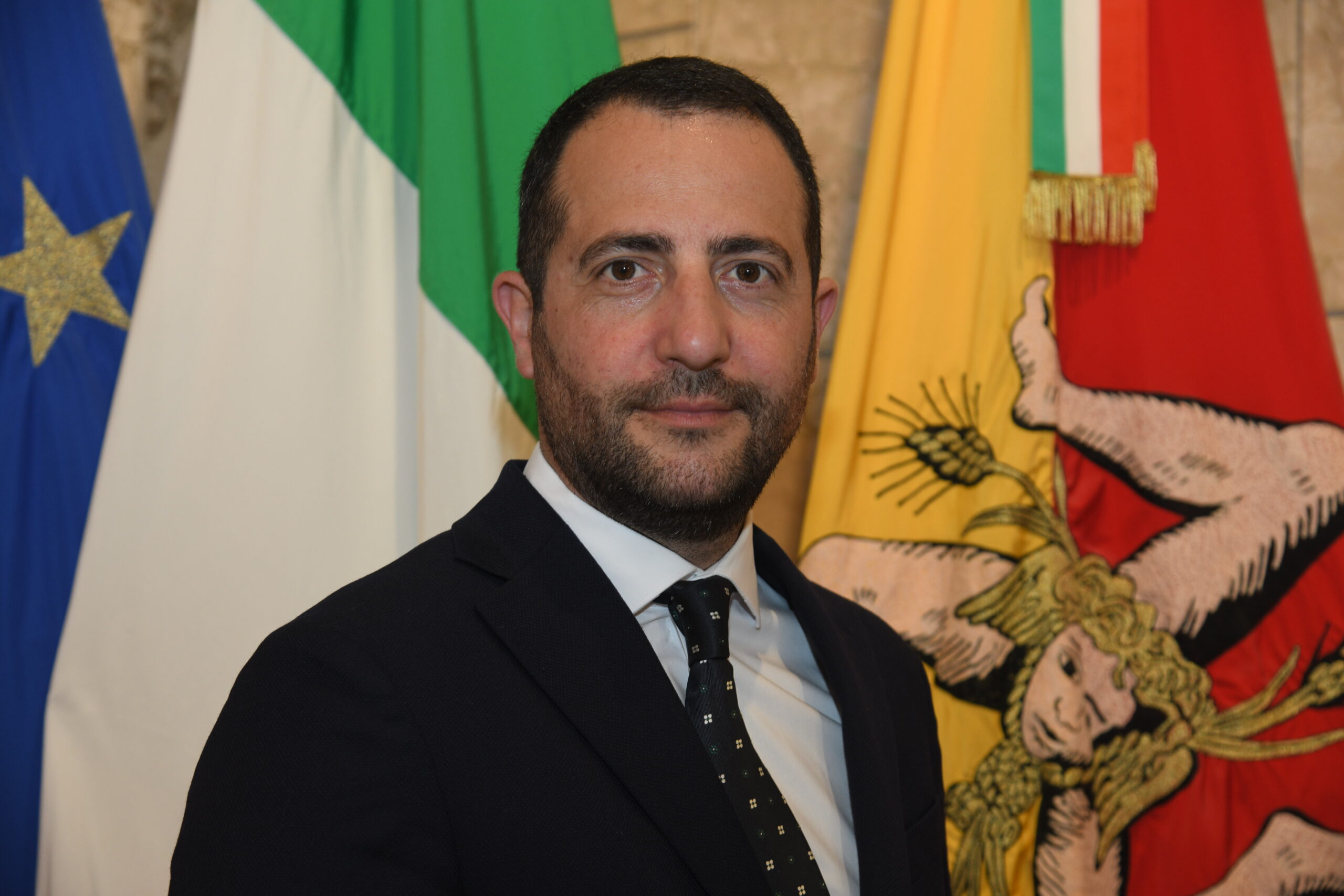 “Sicilia Pulita”, dalla Regione 4 milioni per ripulire le strade extraurbane