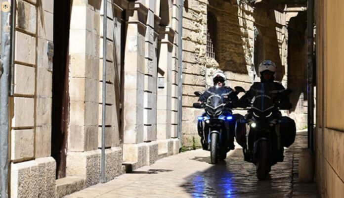 Prova a rapinare con un coltello un giovane, arrestato 46enne a Modica