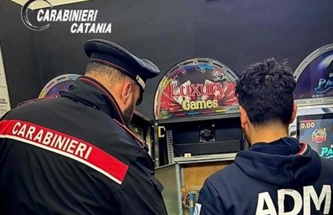 Lavoratori in nero e irregolarità: sospesa l’attività di un chiosco nel Catanese