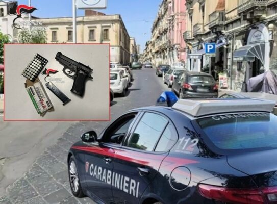 Paura in pieno centro a Catania: uomo armato semina il panico in strada, arrestato dai carabinieri