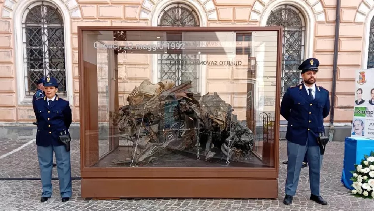 Strage di Capaci, a Catanzaro la Questura espone i resti della “Quarto Savona 15”