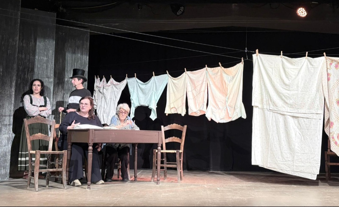 “’U Contra” di Martoglio conquista ancora il pubblico: nuove repliche per il gran finale del Teatro Stabile Mascalucia Mario Re