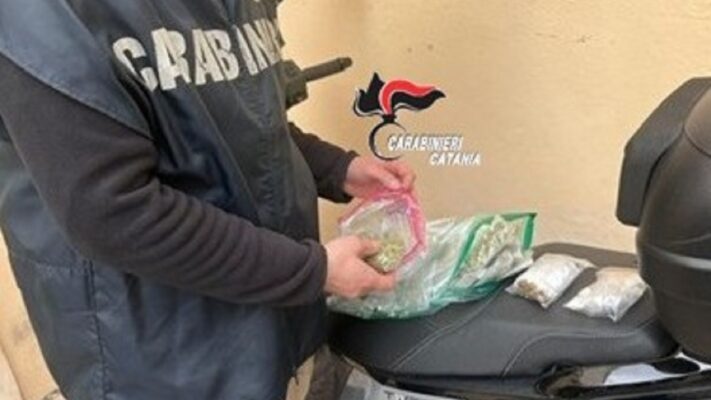 Colpo grosso a Catania: i carabinieri trovano 530 grammi di hashish addosso a un 29enne