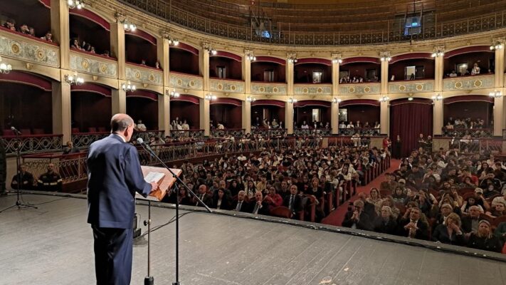 Donazione del sangue, Schifani agli studenti: “Gesto di una società sana basata sulla solidarietà”