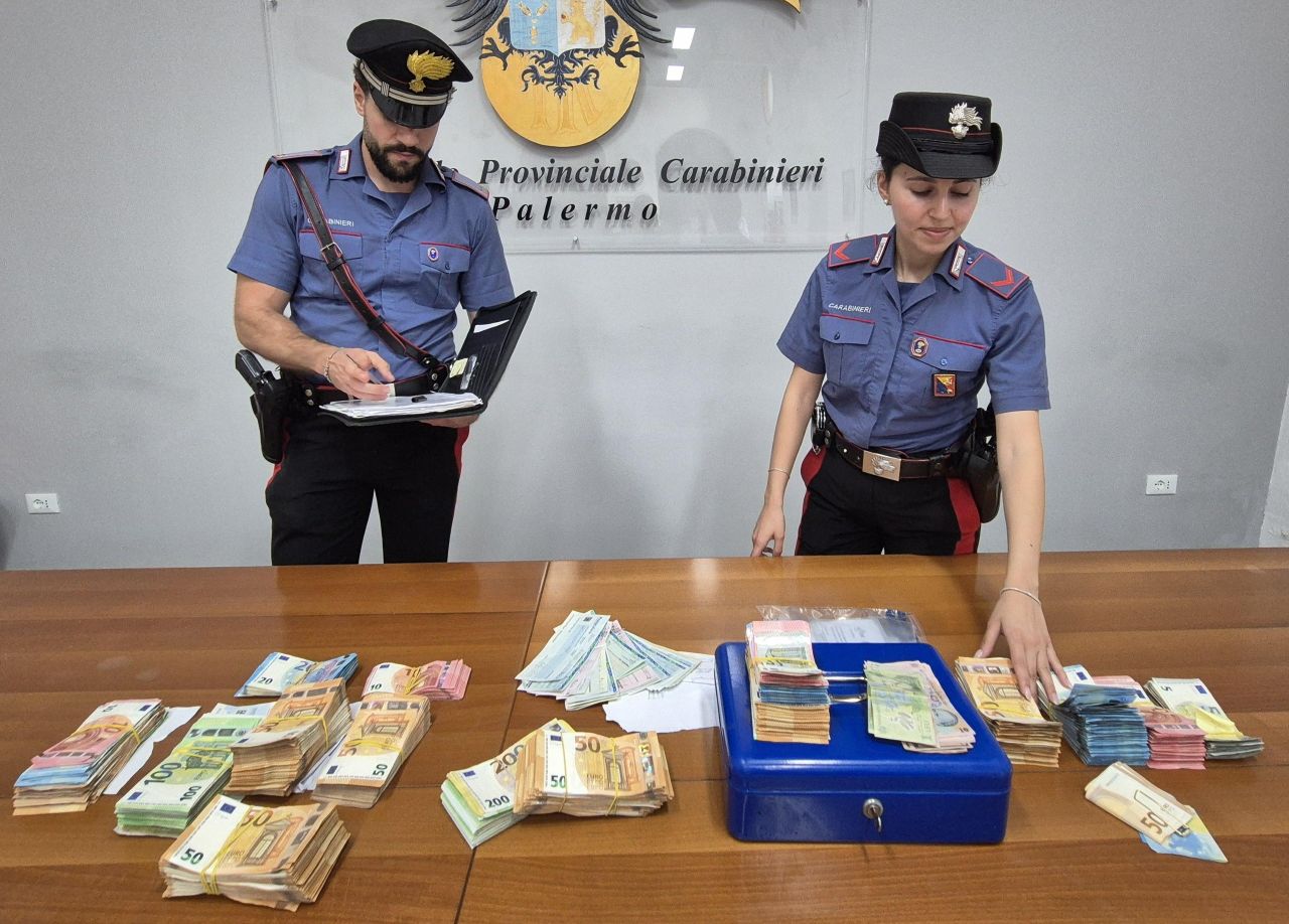 Giro di prostituzione a Palermo: quattro arresti. Sequestrati sei immobili