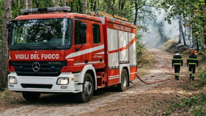 Emergenza incendi in Sicilia: firmata la nuova convenzione da 3,5 milioni con i Vigili del Fuoco