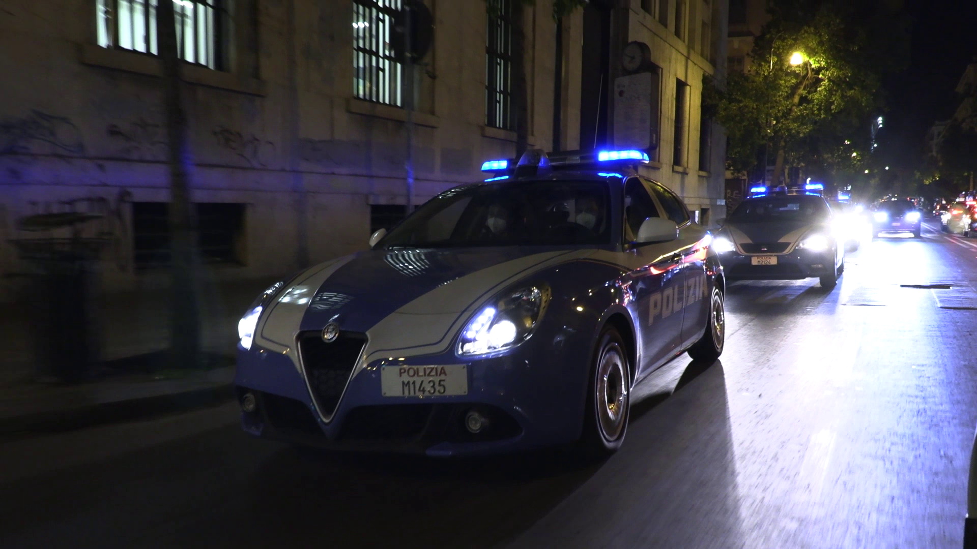 Palermo, sorpresi a rubare auto e moto: arrestati due uomini e denunciati tre minorenni