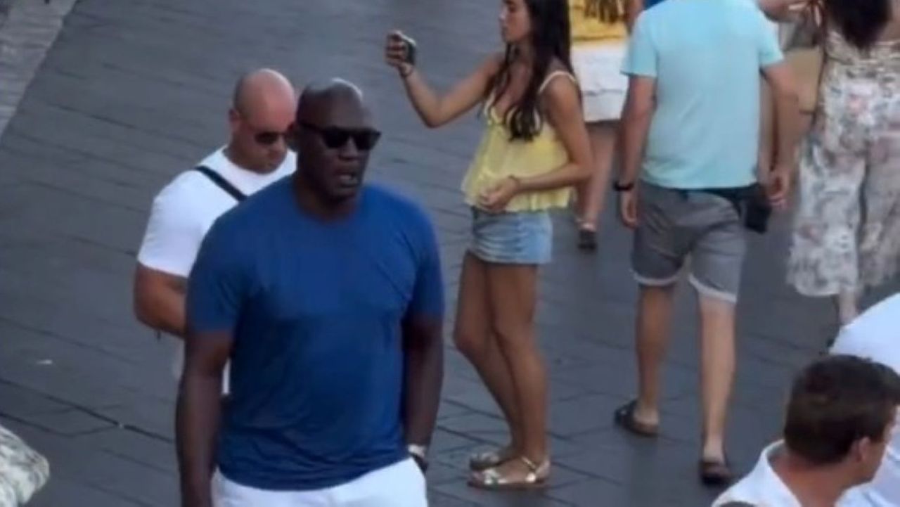 Il “Re” dell’NBA  Michael Jordan avvistato Taormina: è la terza visita dal 2023