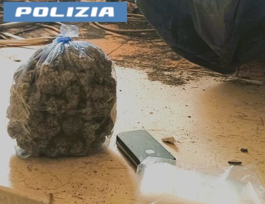 Maxi sequestro di droga tra Nesima e Monte Po: la Polizia trova quasi 400 grammi di stupefacenti nascosti nelle palazzine popolari