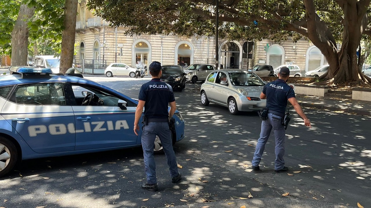 Catania, controlli al centro storico: sanzioni e sequestri