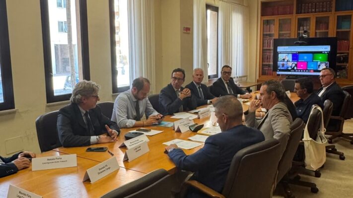 Caro carburante, la Regione prepara gli aiuti per gli autotrasportatori: focus anche sull’interporto di Termini Imerese