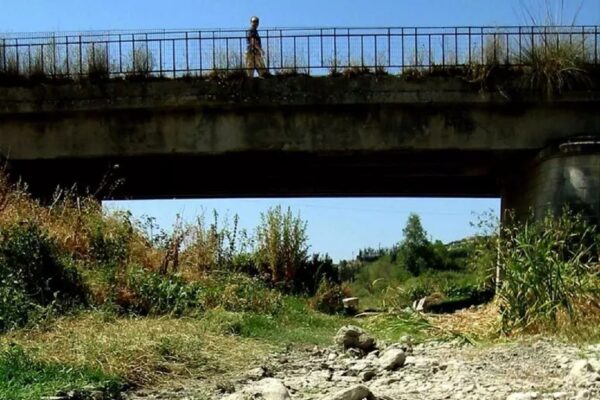 Crisi idrica ad Agrigento, invasi pieni ma niente acqua. Aica ottiene i primi traguardi: 60 litri al secondo