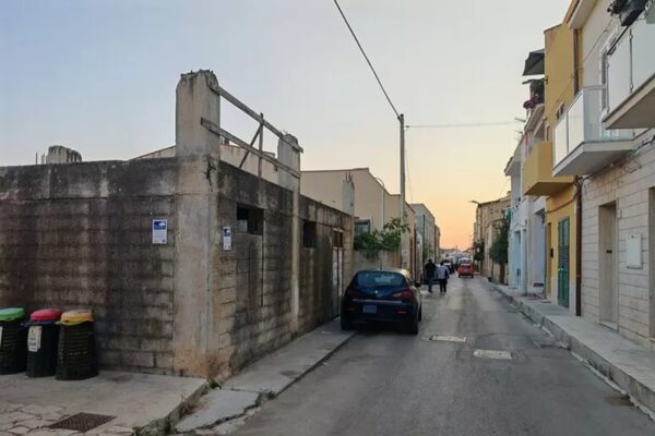 Deposito di rifiuti all’ombra dei templi di Selinunte, scoppia la polemica: annunciato ricorso al Tar