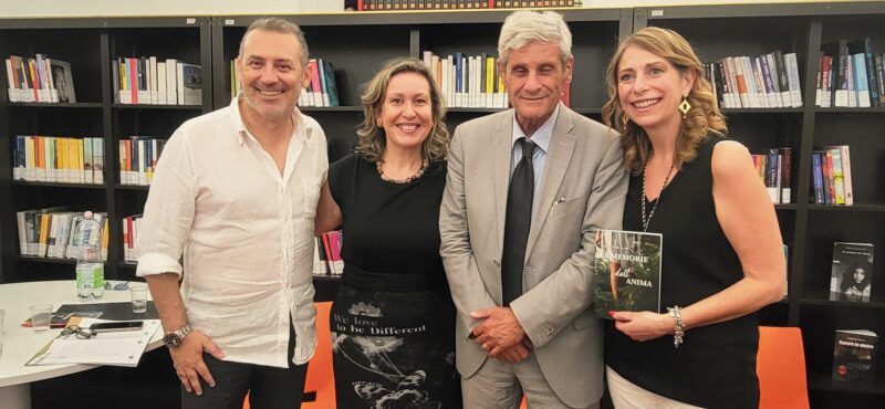 Militello accoglie con entusiasmo Roberta Hilde Lo Re: grande successo per la presentazione del libro “Le memorie dell’anima”
