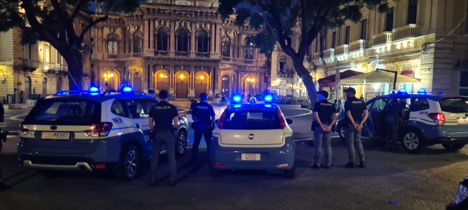 Movida sicura a Catania: quasi 300 persone controllate e 14 parcheggiatori abusivi sanzionati