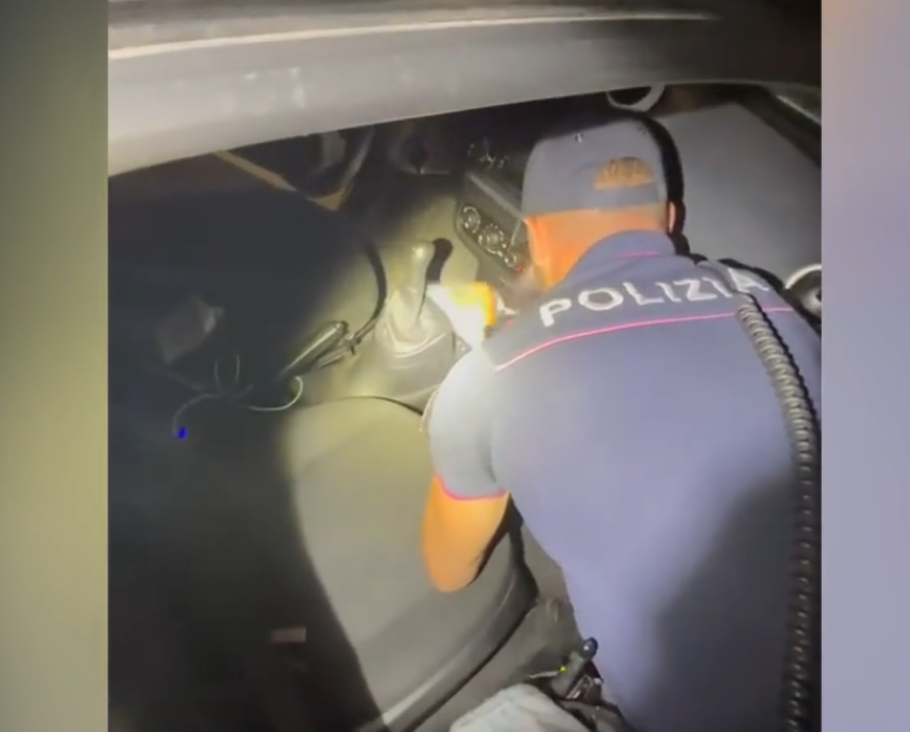 In trasferta da Biancavilla a Catania: fermato pusher 18enne e sequestrate diverse dosi di marijuana e hashish