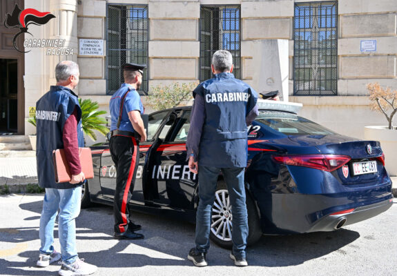 Ragusa, droga nascosta in una struttura ricettiva: arrestato un 22enne