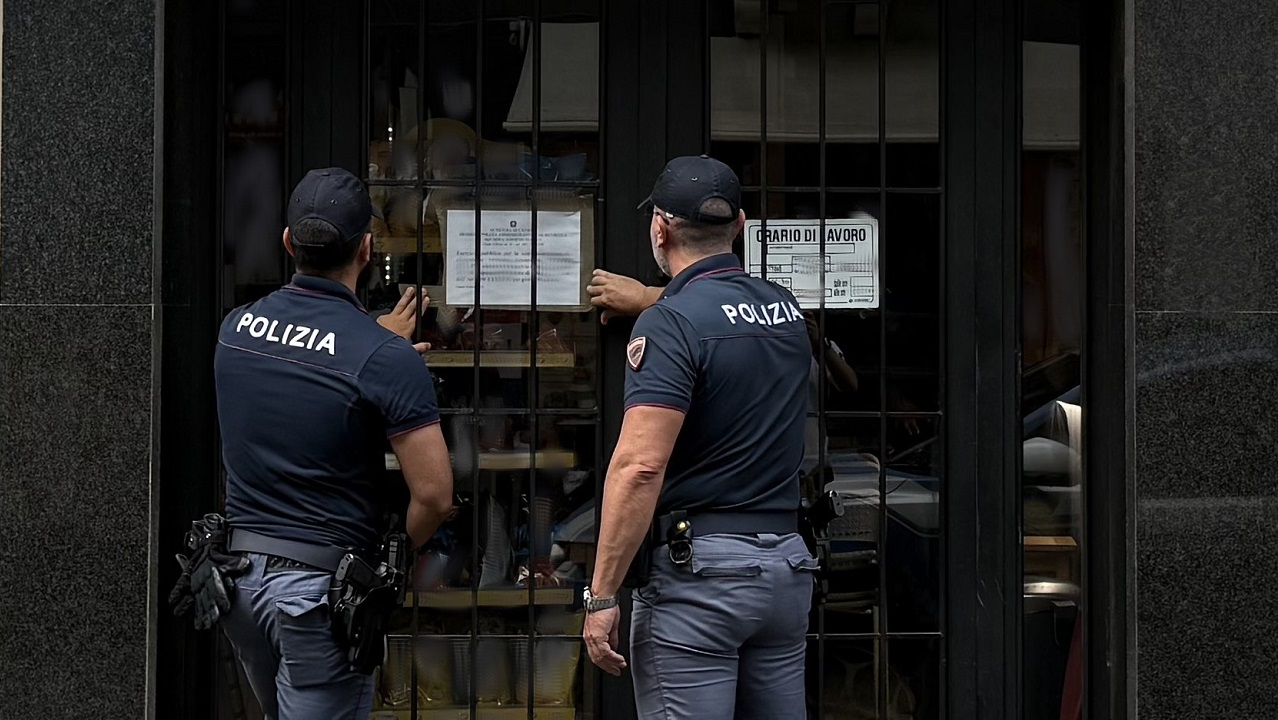 Catania, vendeva alcool ai minori: chiuso locale in via Garibaldi