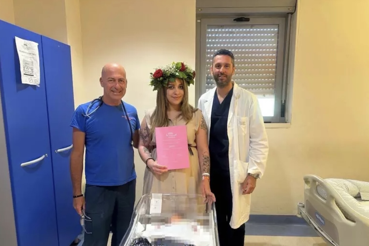 Diventa mamma e si laurea 48 ore dopo il parto: doppia gioia al Policlinico di Messina 