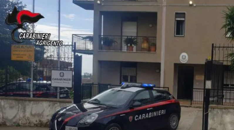 Fiamme in un negozio a Ribera, danni per 300mila euro: indagini in corso