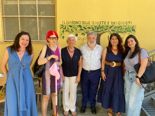 Inaugurata “L’Onda del Medirerraneo” e le targhe del “Giardino delle giuste e dei giusti “ all’ I.C.S. “Italo Calvino” di Catania