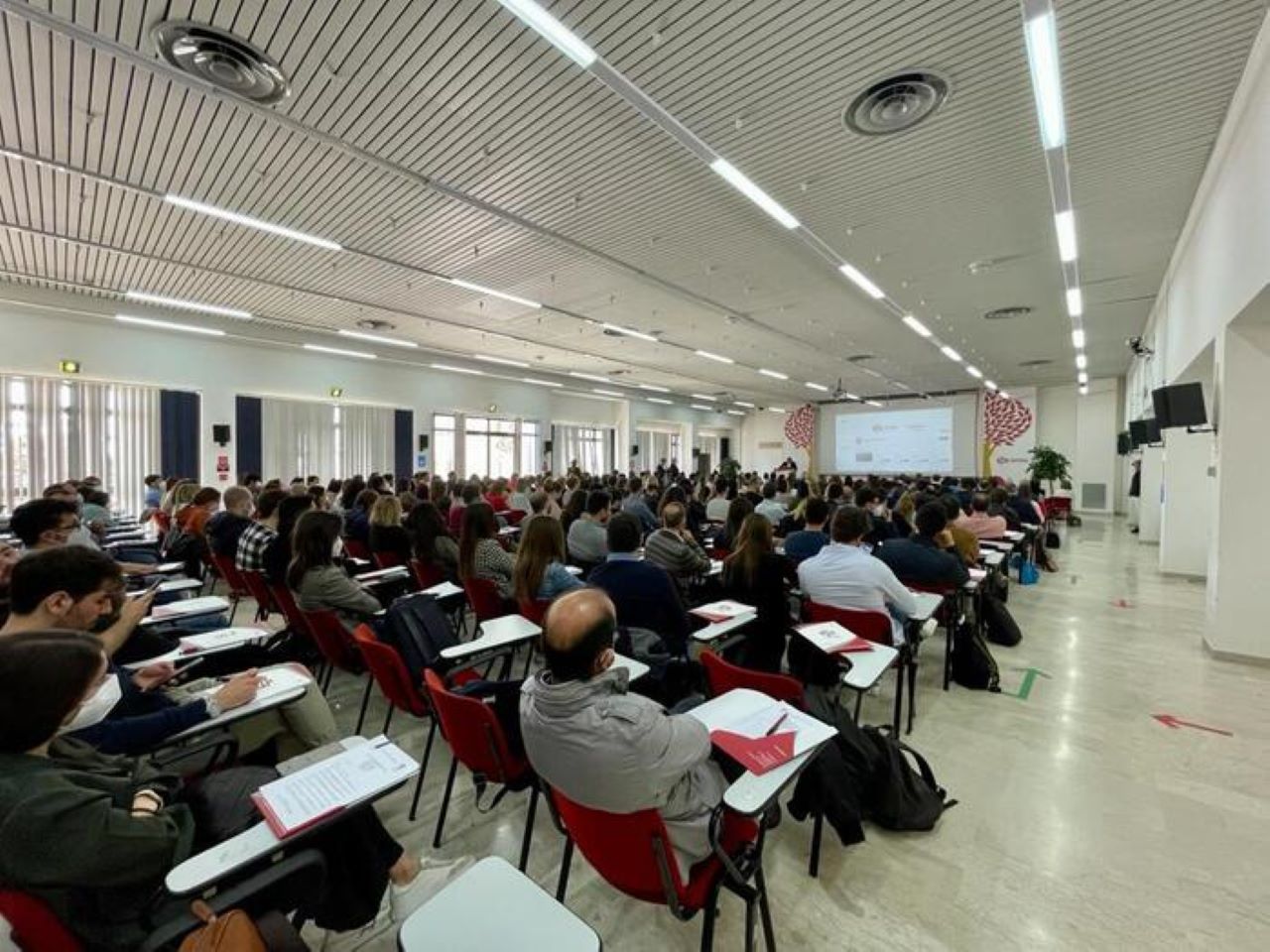 Inchiesta Cefpas, tra gli indagati anche il fratello del cardinale Reina