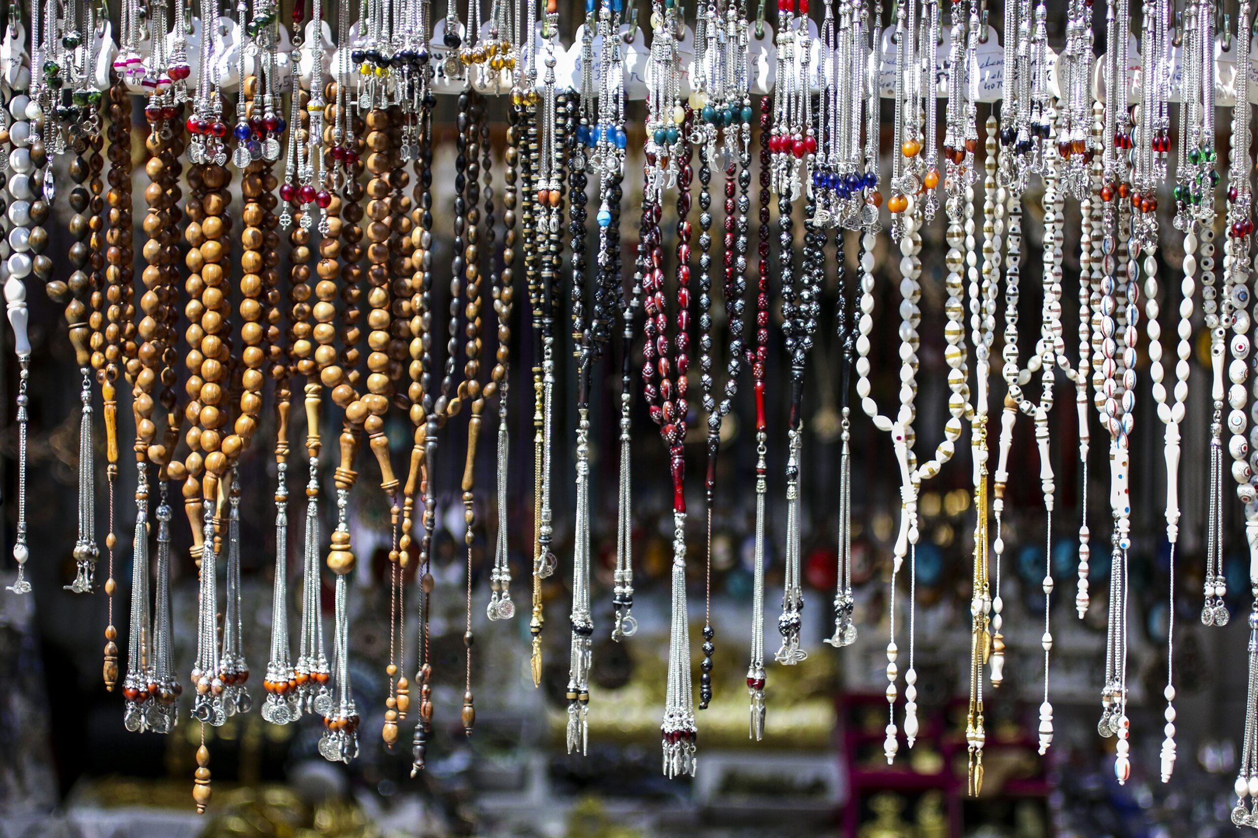 Bracciale rosario: come renderlo un accessorio da indossare ogni giorno