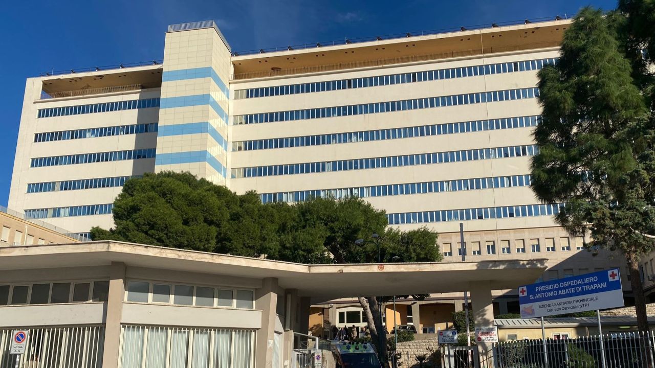 Sospesi gli interventi chirurgici all’ospedale di Trapani per sostituire gli impianti di aerazione