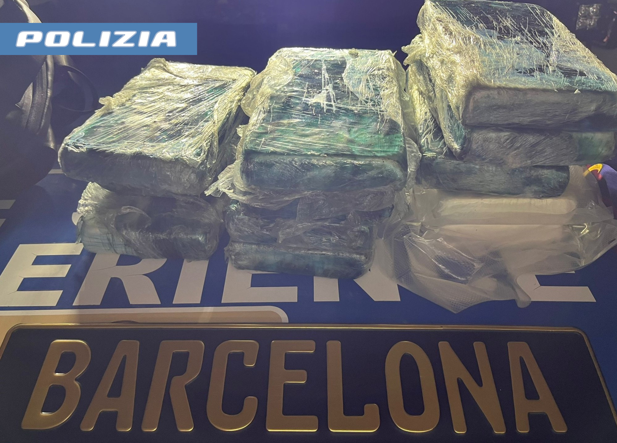 Da Barcellona a Catania con 13 kg di cocaina nascosti nell’auto: tre arresti – VIDEO