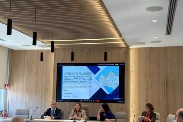 Trasporti marittimi, l’allarme dell’Autorità portuale: “L’Ets rischia di costare quasi 20 milioni l’anno sulla Genova-Palermo”
