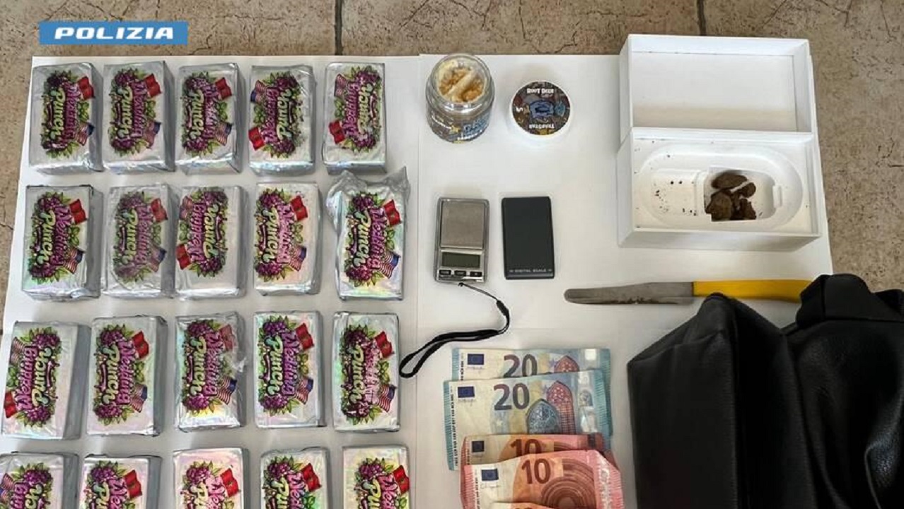 Priolo Gargallo, arrestato 19enne con oltre due chili di droga