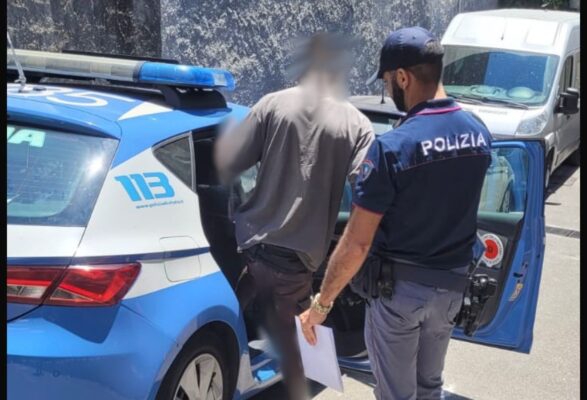 Aggredisce sanitari e poliziotto al Pronto soccorso: arrestato un 25enne