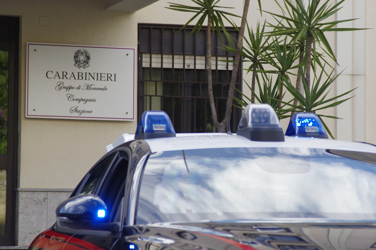 Controlli straordinari a Monreale: 7 denunce e 10 segnalazioni per spaccio, evasione e violazioni del Codice della Strada