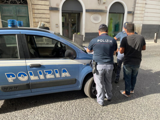 Controlli straordinari della Polizia tra Paternò e Ragalna: identificate 126 persone e multe per circa 2mila euro