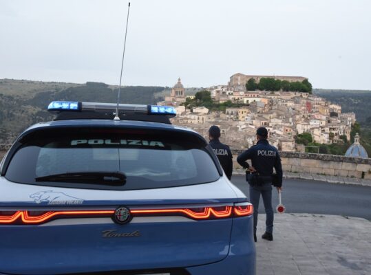 Presunti maltrattamenti alla convivente: sospeso l’affidamento ai servizi sociali, 35enne in carcere