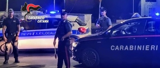 Biancavilla, controlli di carabinieri e Polizia Locale: 9 multe per violazioni al Codice della Strada