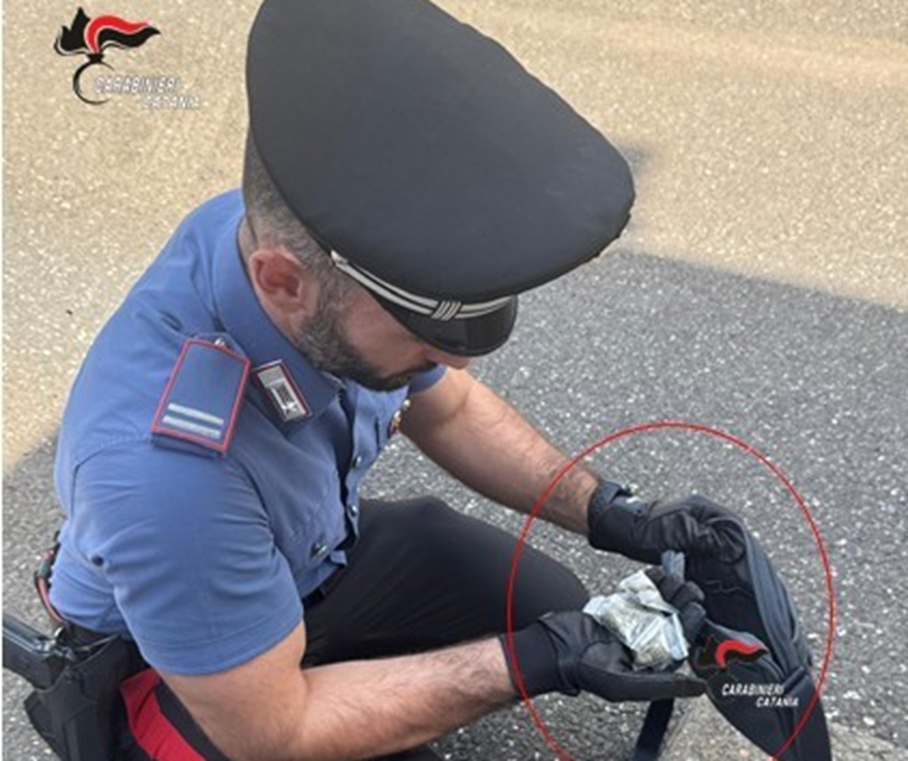 Droga vicino a scuola e area giovani: 17enne arrestato dai carabinieri a Bronte